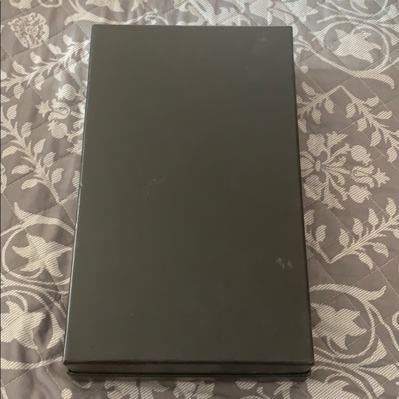 Gucci box - Picture 2 of 2